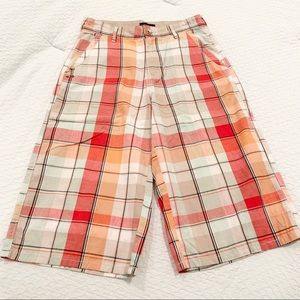 🏷️ Boy’s Sean John Long Plaid Shorts 16